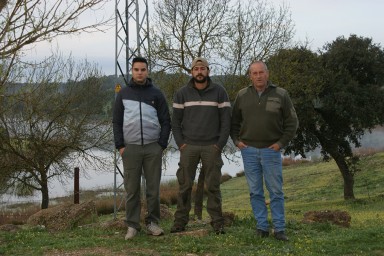 Con Juan Pablo y Pablo, Rio Guadalmez, Cardeña (Cordoba) Abril 2015